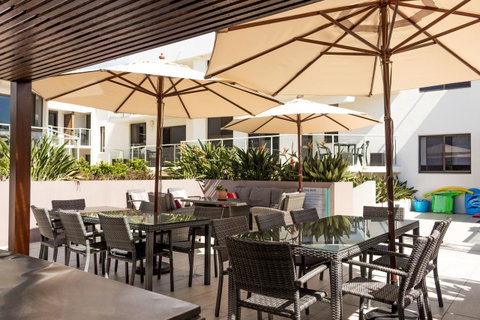 Bayview Beachfront Apartments, In Town Right On The Beach - Melbourne Tourism 25