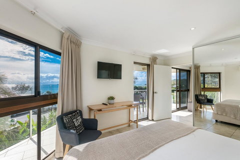 Bayview Beachfront Apartments, In Town Right On The Beach - Melbourne Tourism 33