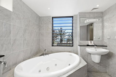 Ibis Styles Port Macquarie - Melbourne Tourism 21