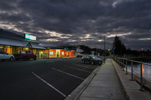 Port Vincent Motel & Apartments - Melbourne Tourism 43