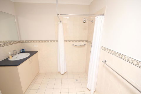 Port Vincent Motel & Apartments - Melbourne Tourism 12