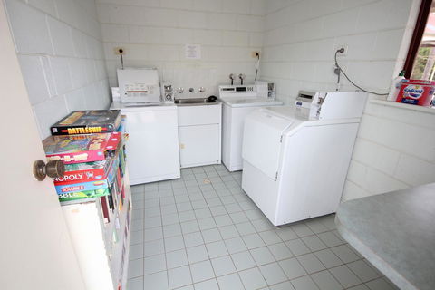 Port Vincent Motel & Apartments - Melbourne Tourism 24