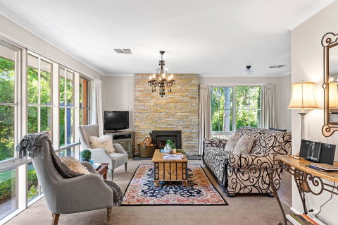 Adelaide Hills Retreats - Melbourne Tourism 25