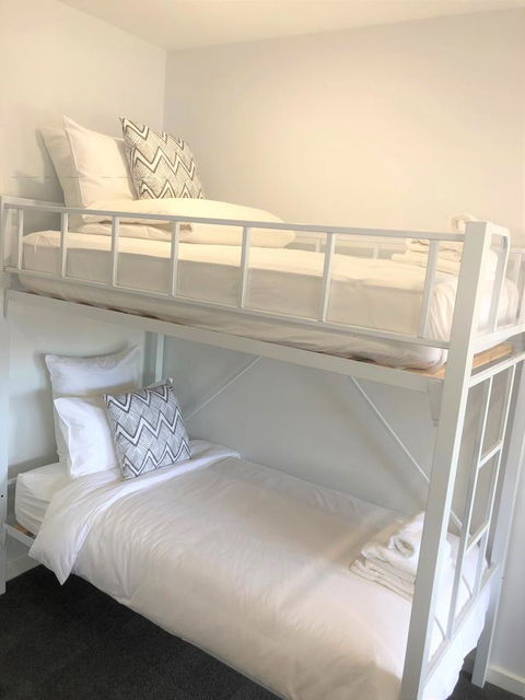 The Avenue Inn - Melbourne Tourism 26