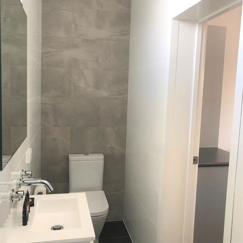 The Avenue Inn - Melbourne Tourism 17