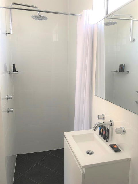 The Avenue Inn - Melbourne Tourism 10