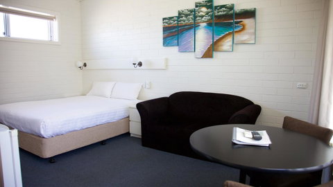 Guichen Bay Motel - Melbourne Tourism 34