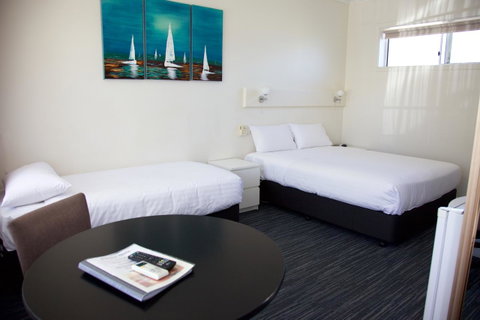 Guichen Bay Motel - Melbourne Tourism 16