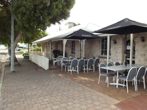 Guichen Bay Motel - Melbourne Tourism 13