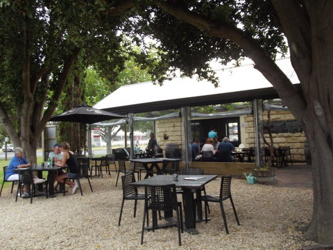 Guichen Bay Motel - Melbourne Tourism 4