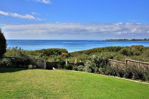 Culburra Beachhouse - Melbourne Tourism 17