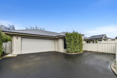 Accommodation On Lansell 2 - Melbourne Tourism 7