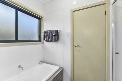 Accommodation On Lansell 2 - Melbourne Tourism 11