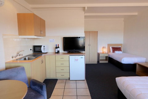 Harbour View Motel - Melbourne Tourism 27