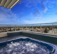 Glenelg Skyline Penthouse - Melbourne Tourism