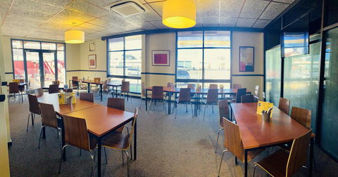 Opal Inn Hotel, Motel, Caravan Park - Melbourne Tourism 26