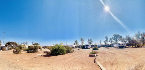 Opal Inn Hotel, Motel, Caravan Park - Melbourne Tourism 23