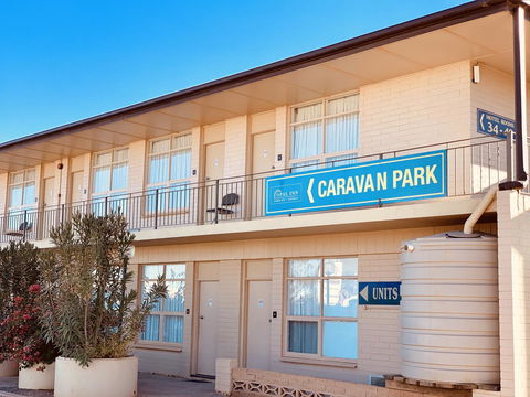 Opal Inn Hotel, Motel, Caravan Park - Melbourne Tourism 34