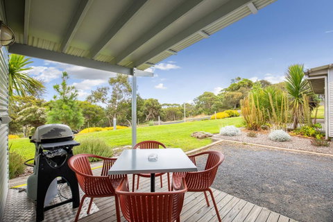 Blue Lake Holiday Park - Melbourne Tourism 34