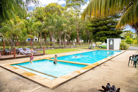 Blue Lake Holiday Park - Melbourne Tourism 6