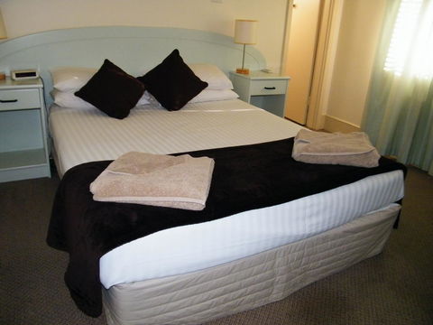 Grand Tasman Hotel - Melbourne Tourism 36