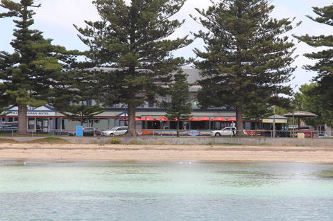 Grand Tasman Hotel - Melbourne Tourism 35