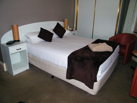 Grand Tasman Hotel - Melbourne Tourism 23