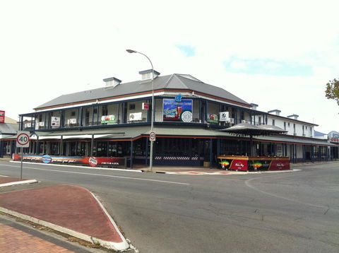 Grand Tasman Hotel - Melbourne Tourism 0