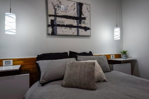 BENGALEE EXECUTIVE TOWNHOUSE- MODERN & STYLISH - Melbourne Tourism 2