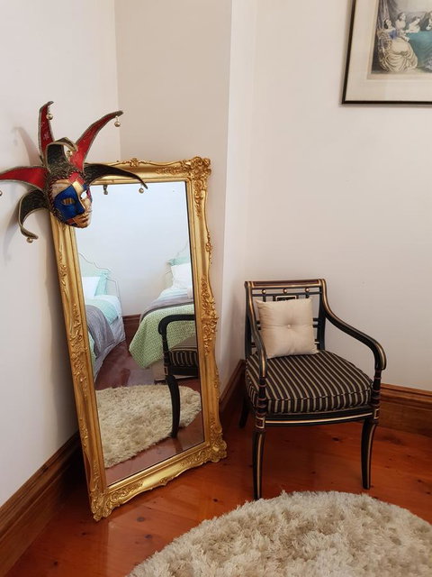 Grand Bluestone Mansion - Melbourne Tourism 13