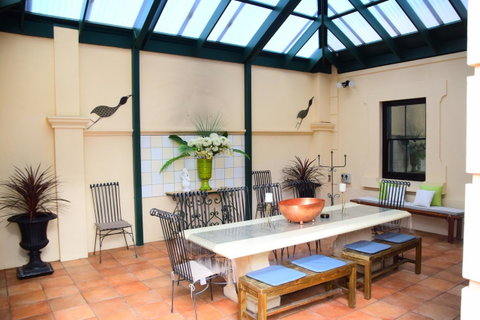 Grand Bluestone Mansion - Melbourne Tourism 19