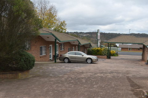Deer Park Motor Inn Armidale - Melbourne Tourism 21