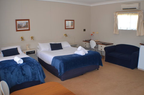Deer Park Motor Inn Armidale - Melbourne Tourism 1