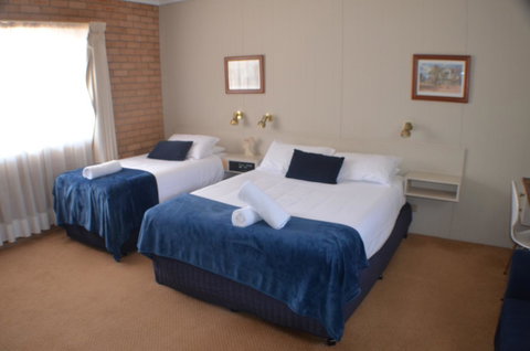 Deer Park Motor Inn Armidale - Melbourne Tourism 2