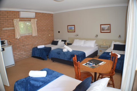 Deer Park Motor Inn Armidale - Melbourne Tourism 9