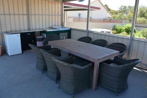 Augusta Courtyard Motel - Melbourne Tourism 10