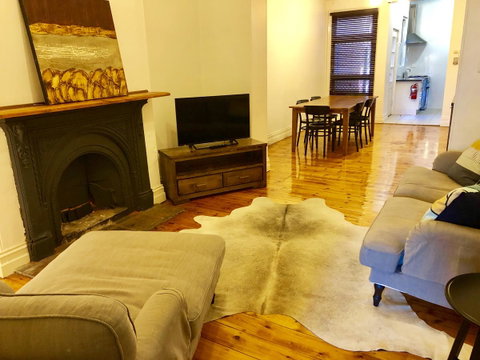 Hammond Apartments - Melbourne Tourism 5