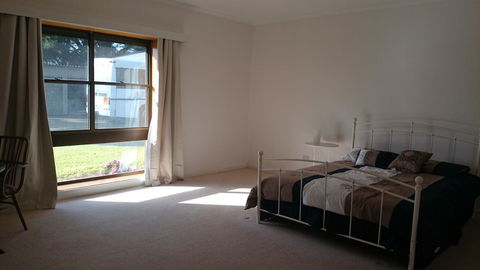 Hilltop Escape - Melbourne Tourism 12