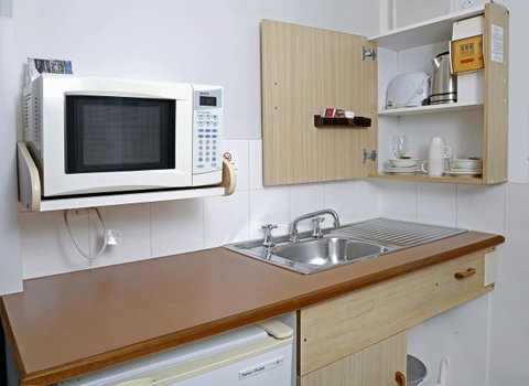 Aston Motel Yamba - Melbourne Tourism 21
