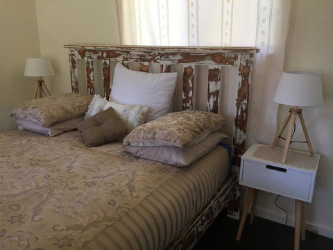 A Peaceful Cabin In The Country - Melbourne Tourism 3