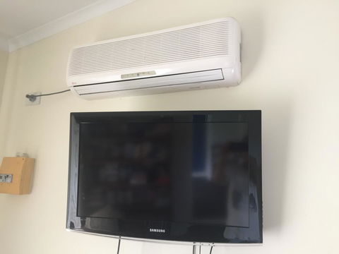 A Peaceful Cabin In The Country - Melbourne Tourism 8