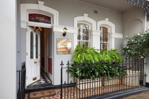 Stunning Terrace In Centennial Park - Melbourne Tourism 0
