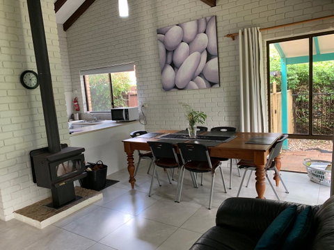 Beachside Prevelly Villas - Melbourne Tourism 5
