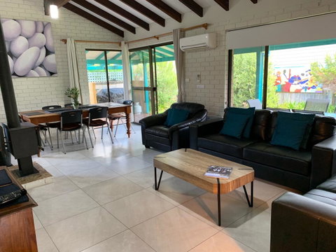 Beachside Prevelly Villas - Melbourne Tourism 3