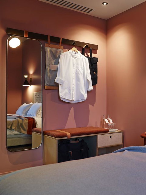 Alex Hotel - Melbourne Tourism 13