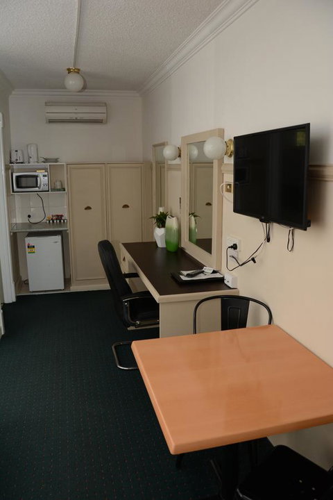 Ben Chifley Motor Inn - Melbourne Tourism 17