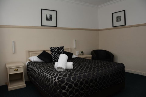 Ben Chifley Motor Inn - Melbourne Tourism 19