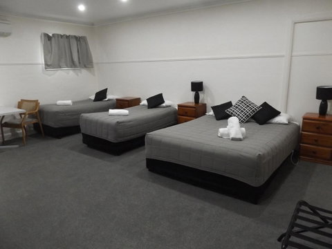 Ben Chifley Motor Inn - Melbourne Tourism 1