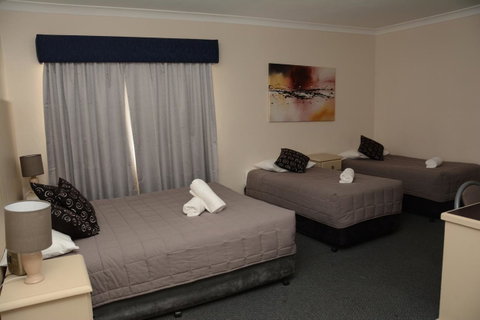 Ben Chifley Motor Inn - Melbourne Tourism 16