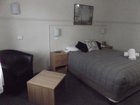 Ben Chifley Motor Inn - Melbourne Tourism 3